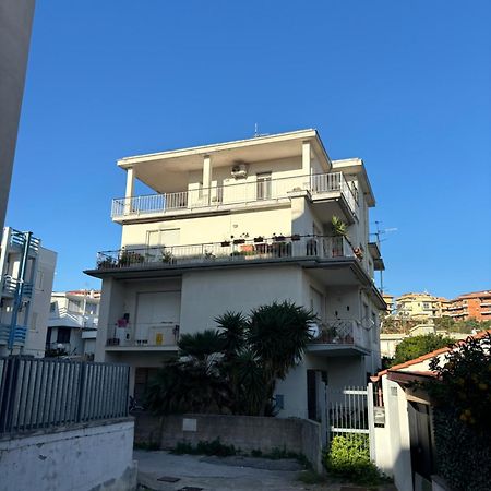 Vento Di Ponente Appartement Gaeta Buitenkant foto